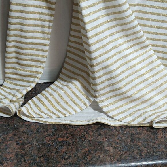 Lilly Pulitzer Gold Thread and gold sequined embellished top...NWOT - Picture 4 of 7